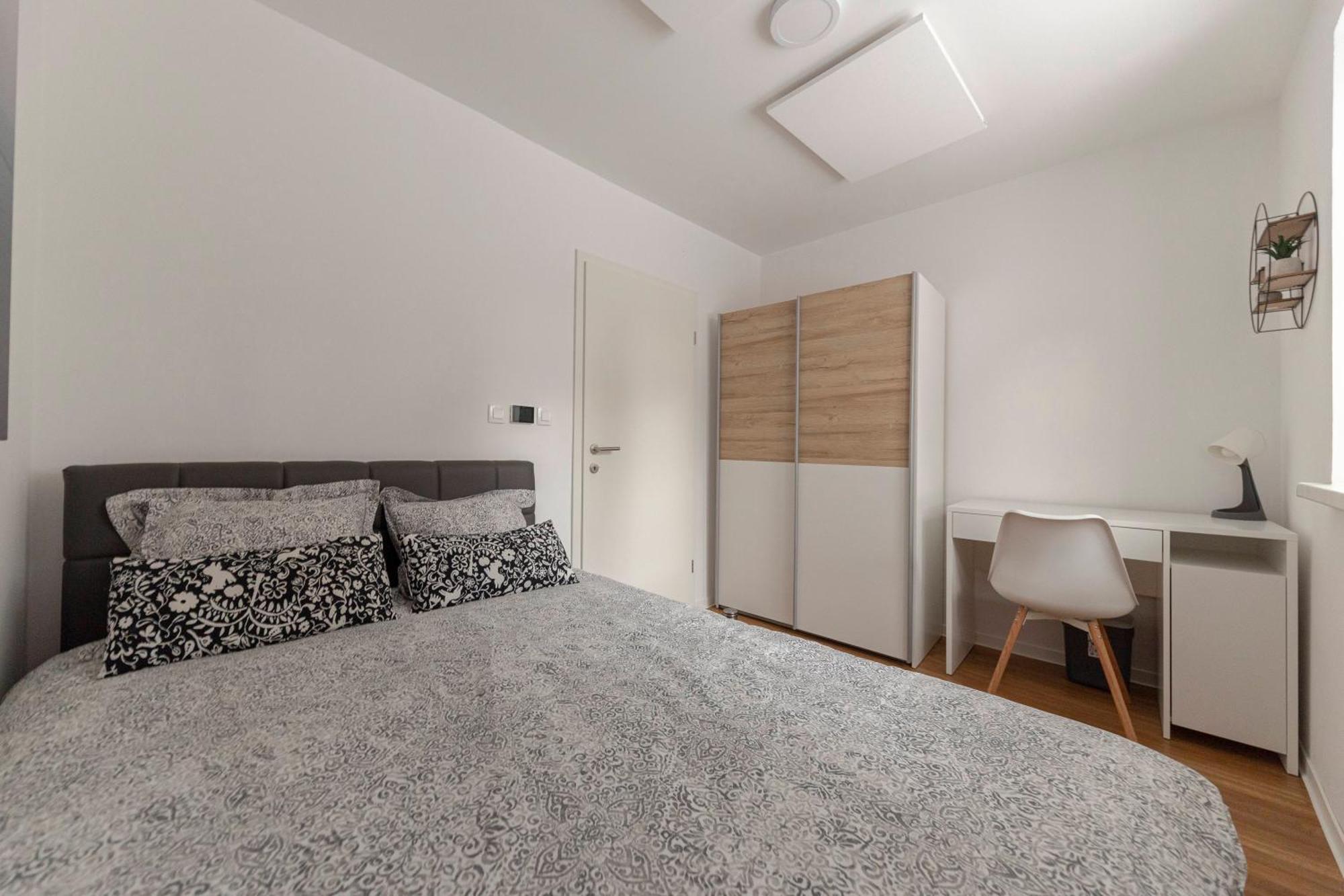 Apartments Grahek ลูบลิยานา ภายนอก รูปภาพ