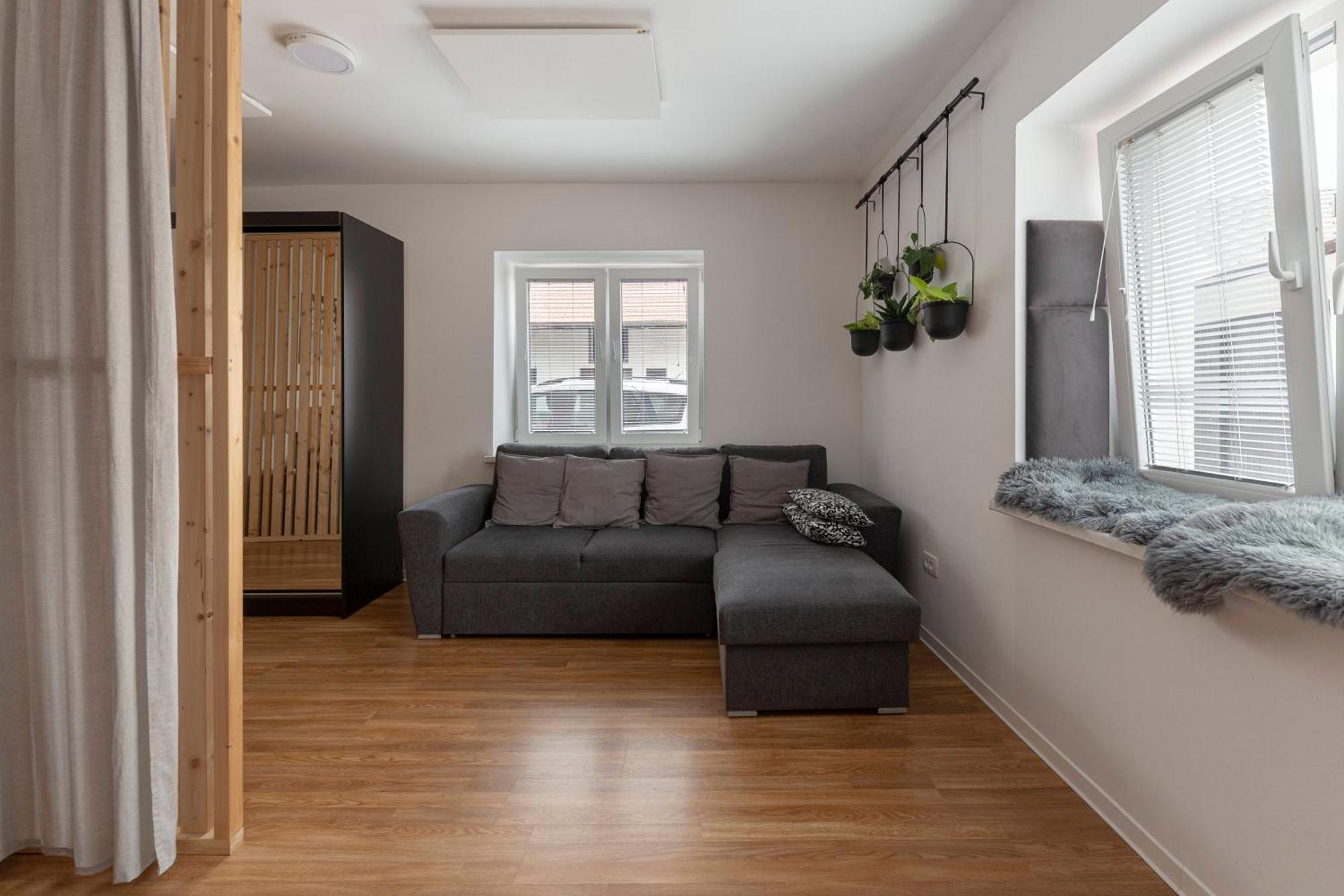 Apartments Grahek ลูบลิยานา ภายนอก รูปภาพ